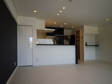 �c�Ɖ��̃��C�����V���[�v�ł��ꂢ