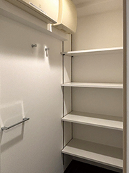 �����s������ȃV���[�Y�C���N���[�N